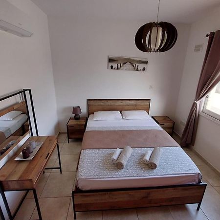 Joanne'S Cosy 1 Bdrm Apt Paphos Eksteriør billede