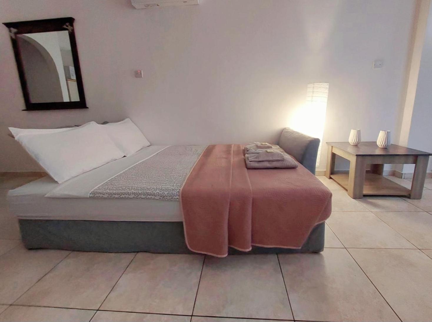 Joanne'S Cosy 1 Bdrm Apt Paphos Eksteriør billede