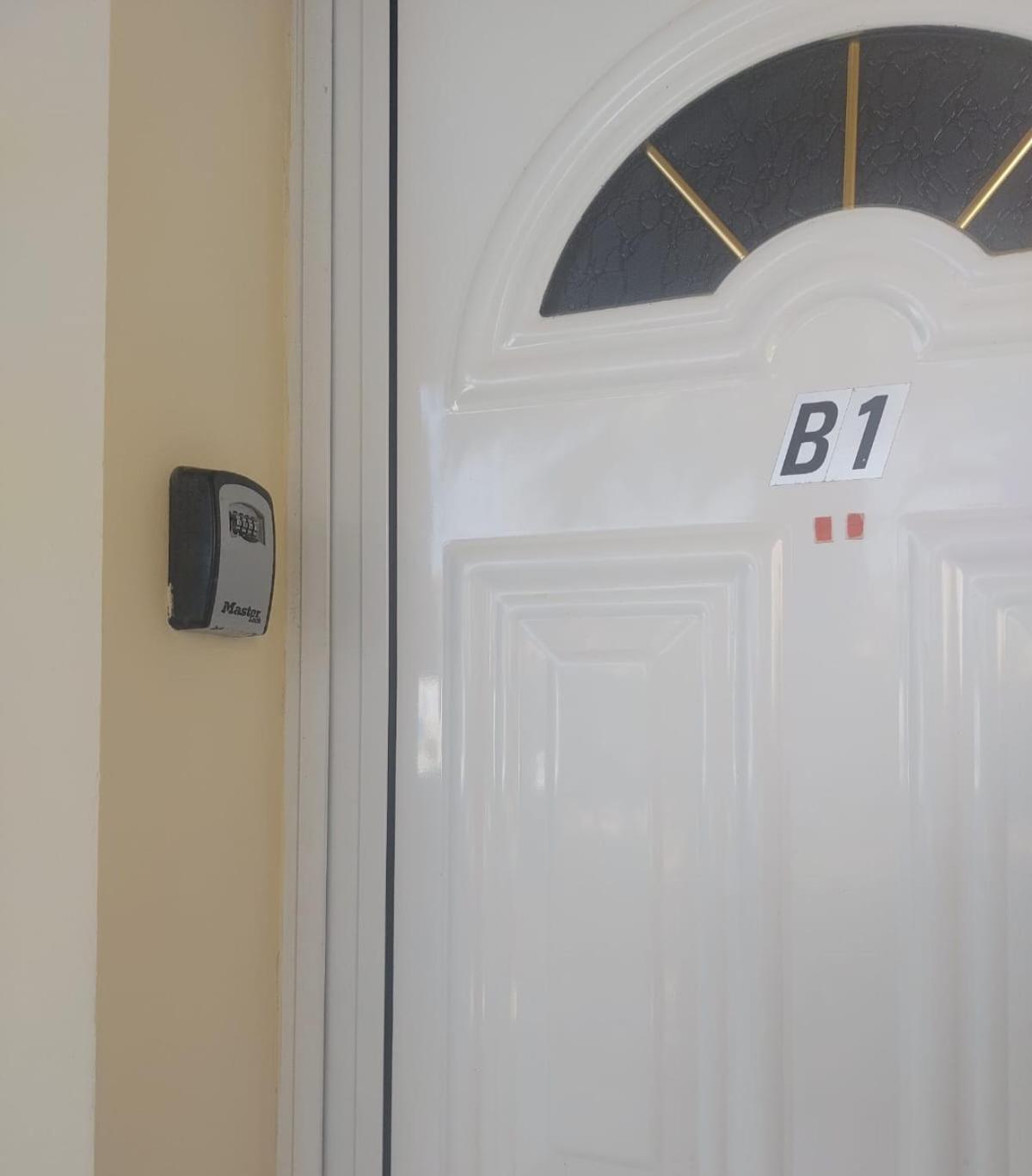 Joanne'S Cosy 1 Bdrm Apt Paphos Eksteriør billede